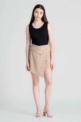 Quần Short Nữ Vạt Xéo Thanh Lịch FWSP24FH06C